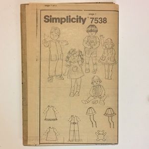 Simplicity pattern 7538 size is 6, 12 & 18 months
